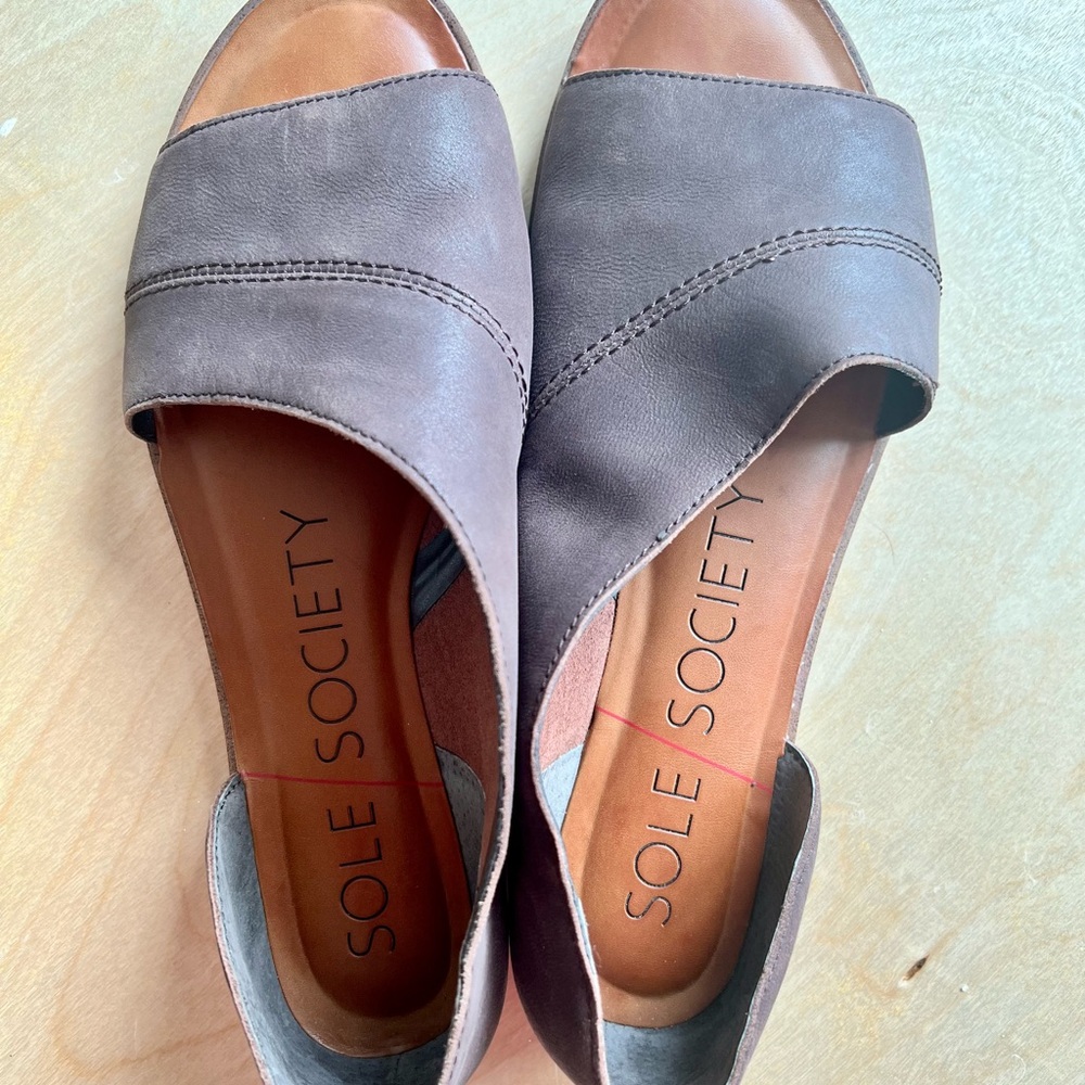 Sole Society Women's brown leather Open-Toe Sandals